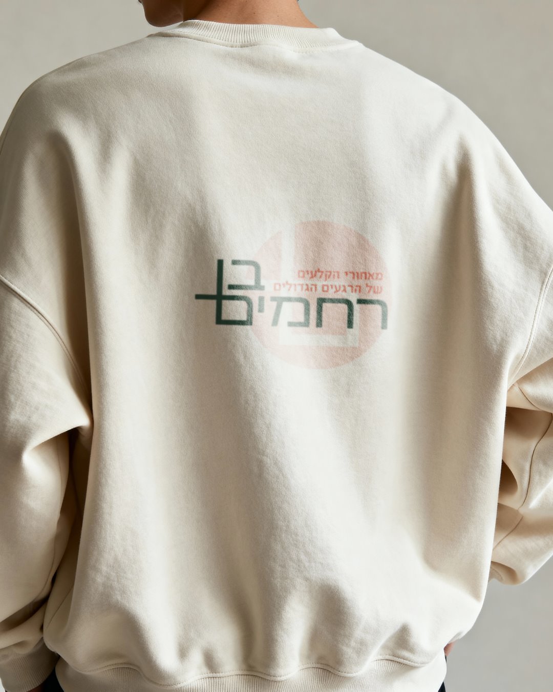 alt image