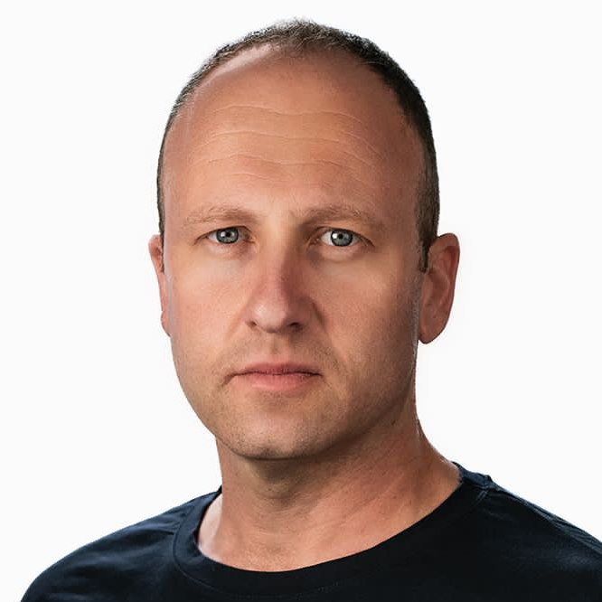 alt image