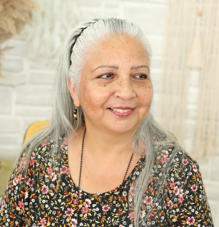 alt image