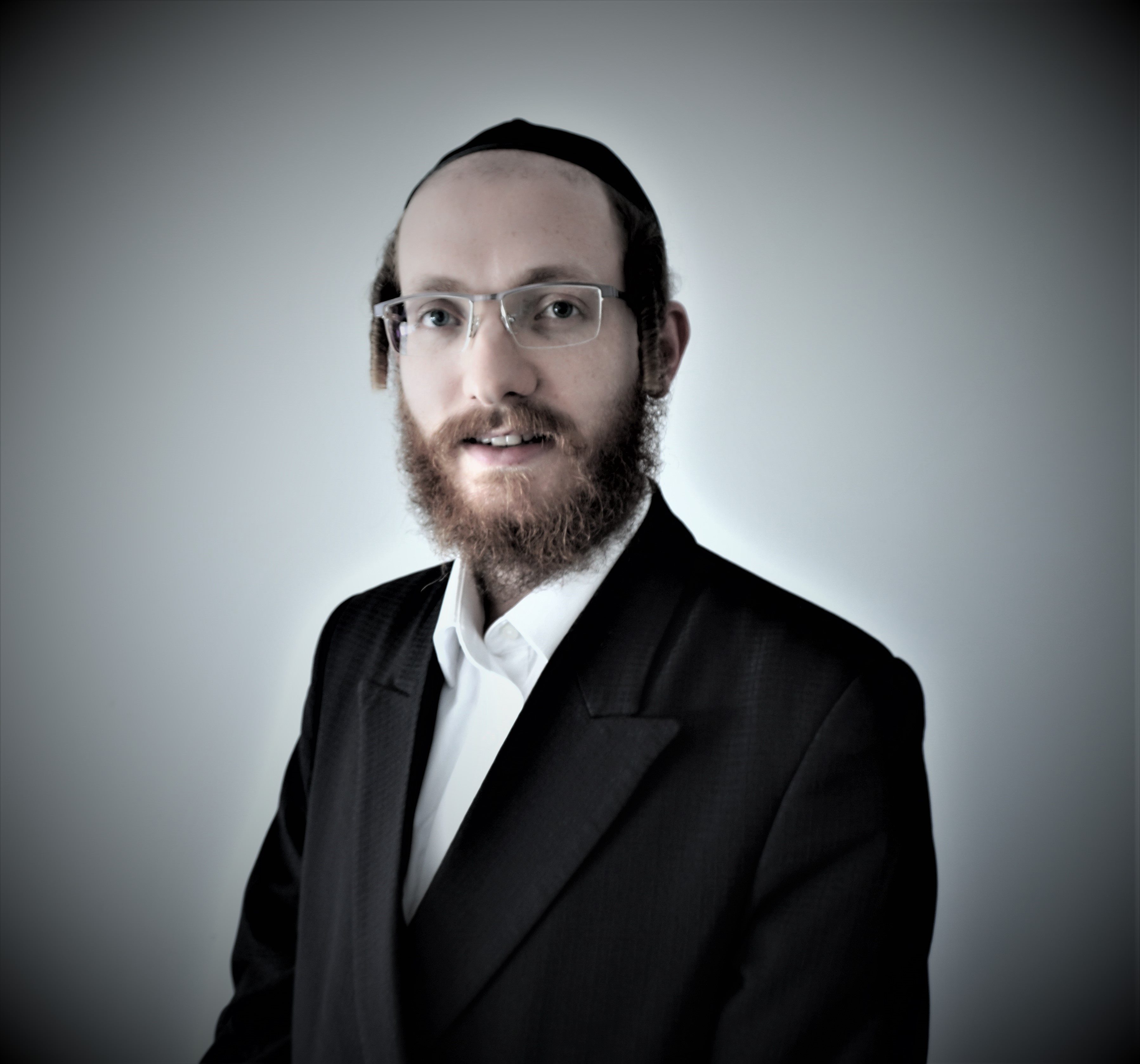 alt image