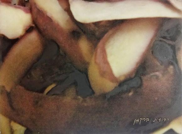 alt image